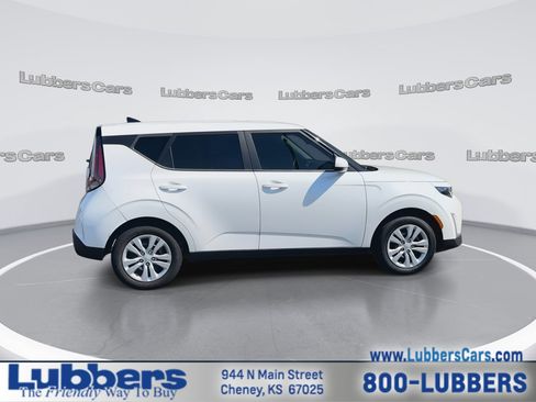 Used 2023 Kia Soul LX FWD image 9