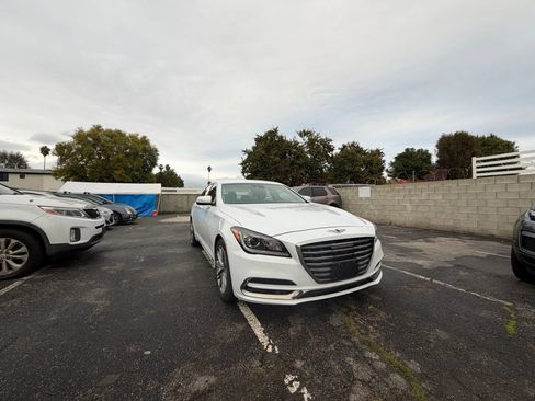 Used 2018 Genesis G80 3.8 image 5