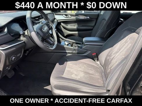 Used 2023 Jeep Grand Cherokee L Laredo AWD/4WD image 17