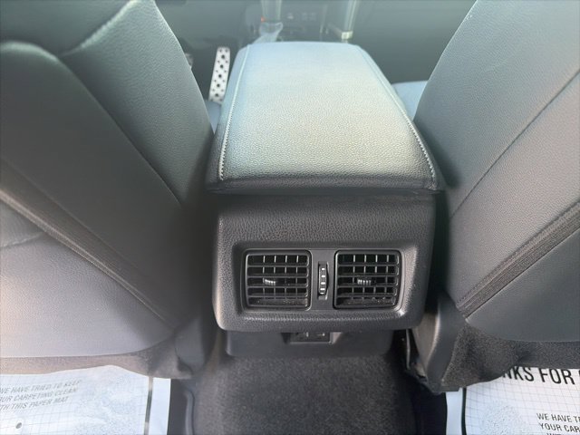 Used 2025 Toyota Camry XSE FWD image 13