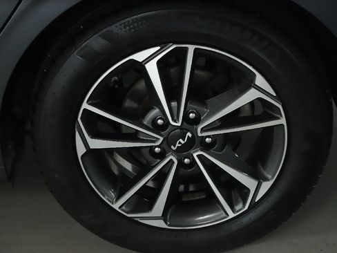 Used 2023 Kia Forte LXS FWD image 38