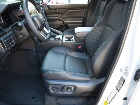 New 2025 Toyota 4Runner TRD Off-Road Premium image 7