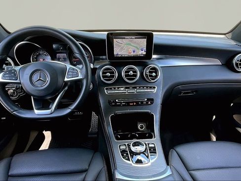 Used 2018 Mercedes-Benz GLC 300 4MATIC image 7