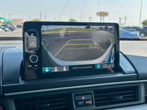 New 2025 Honda Pilot Touring image 21