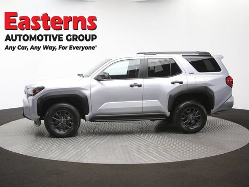 Used 2025 Toyota 4Runner SR5 AWD/4WD image 59