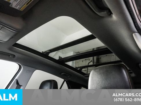 Used 2023 Chevrolet Equinox Premier FWD image 16