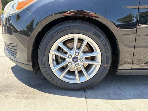 Used 2016 Ford Focus SE FWD image 21