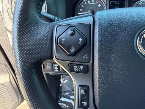 Used 2020 Toyota Tacoma TRD Sport w/ Technology Package RWD image 19