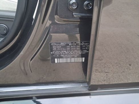 Used 2025 Hyundai Sonata SEL FWD image 3