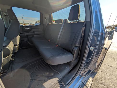 Used 2022 Chevrolet Silverado 1500 Custom image 8