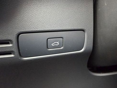Used 2023 Volvo XC40 B4 Plus w/ Driver Assist Package FWD image 26