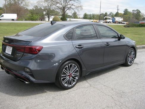 Used 2022 Kia Forte GT image 5
