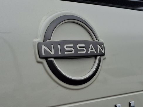 Used 2023 Nissan Rogue Platinum w/ Platinum Premium Package image 30