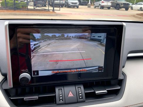 Used 2024 Toyota RAV4 XLE Premium FWD image 29