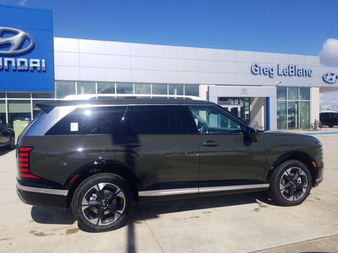 New 2026 Hyundai Palisade Limited FWD image 8