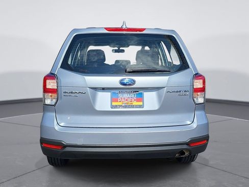 Used 2017 Subaru Forester 2.5i AWD/4WD image 4