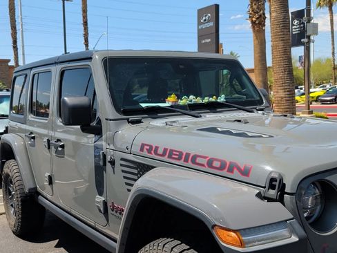Used 2019 Jeep Wrangler Unlimited Rubicon AWD/4WD image 2
