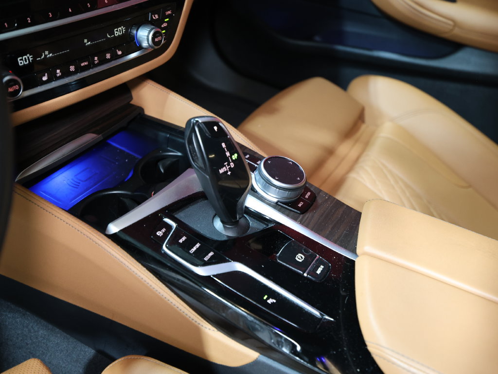 Used 2022 BMW 540i w/ M Sport Package RWD image 22