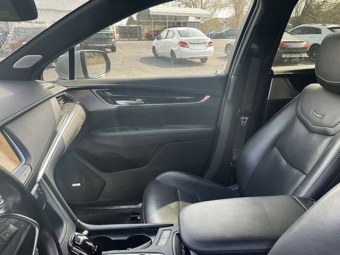 Used 2023 Cadillac XT5 Premium Luxury AWD/4WD image 14