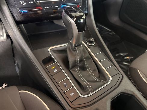 Used 2025 Volkswagen Jetta Sport image 17