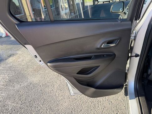 Used 2019 Chevrolet Trax LS w/ Tint and Cruise Package image 16