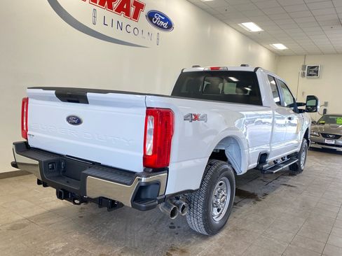New 2026 Ford F250 XL w/ XL Driver Assist Package AWD/4WD image 7