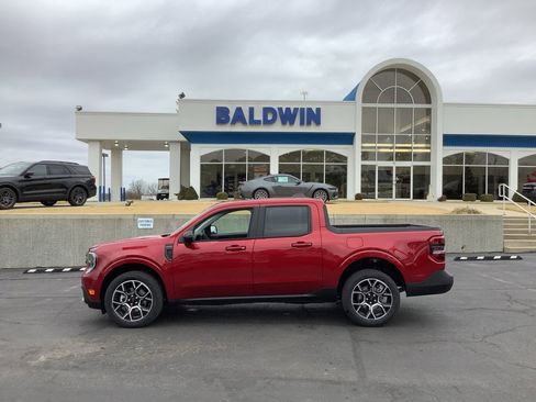 New 2026 Ford Maverick Lariat image 4