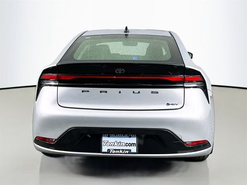 New 2026 Toyota Prius XLE image 6