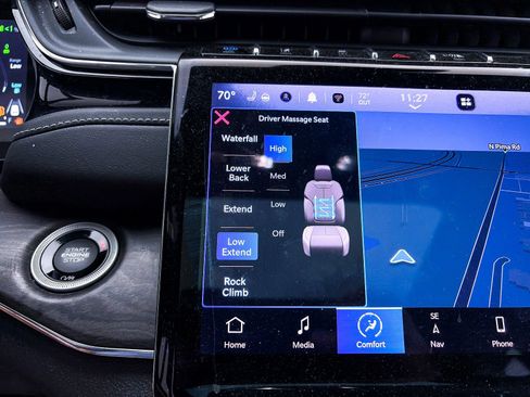 Used 2022 Jeep Grand Cherokee Overland w/ Luxury Tech Group IV image 7