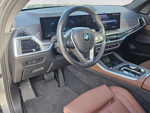 Used 2025 BMW X5 sDrive40i RWD image 10