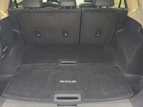Used 2025 Nissan Rogue Platinum AWD/4WD image 23
