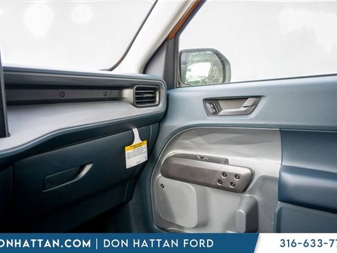 New 2026 Ford Maverick Lariat w/ Black Appearance Package image 15