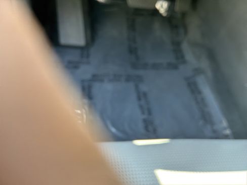 Used 2025 Honda CR-V EX-L image 17