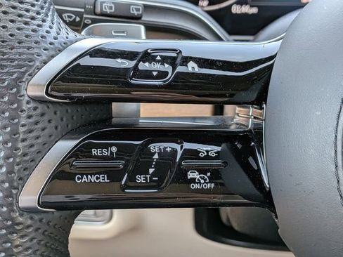 Used 2024 Mercedes-Benz GLS 450 GLS 450 image 27