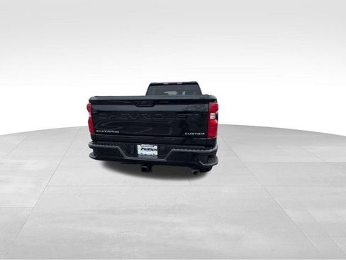 Certified 2025 Chevrolet Silverado 2500 Custom w/ Custom Value Package image 9