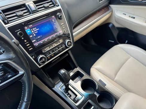 Used 2019 Subaru Outback 2.5i Limited w/ Popular Package #2 AWD/4WD image 38