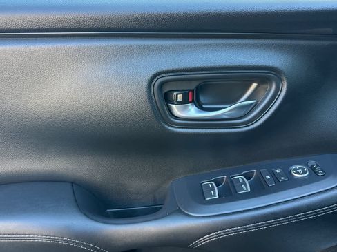 New 2027 Honda HR-V EX-L image 14