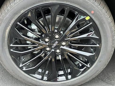 New 2026 Lincoln Corsair Grand Touring w/ Jet Appearance Package AWD/4WD image 16