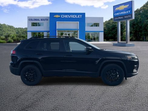 Used 2023 Jeep Cherokee Altitude Lux image 7