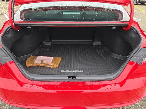 Used 2025 Toyota Camry XSE w/ Premium Plus Package image 28