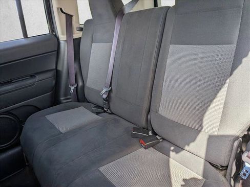 Used 2015 Jeep Patriot Sport w/ Power Value Group FWD image 16