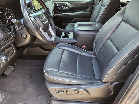 Used 2021 GMC Yukon XL SLT w/ SLT Premium Package RWD image 13