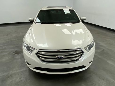 Used 2015 Ford Taurus SEL w/ Equipment Group 201A image 9