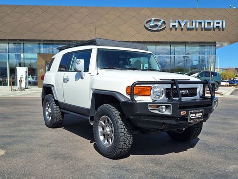 Used 2012 Toyota FJ Cruiser 4WD w/ Convenience Pkg image 1
