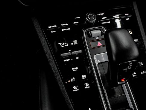 Used 2023 Porsche Cayenne Base image 35