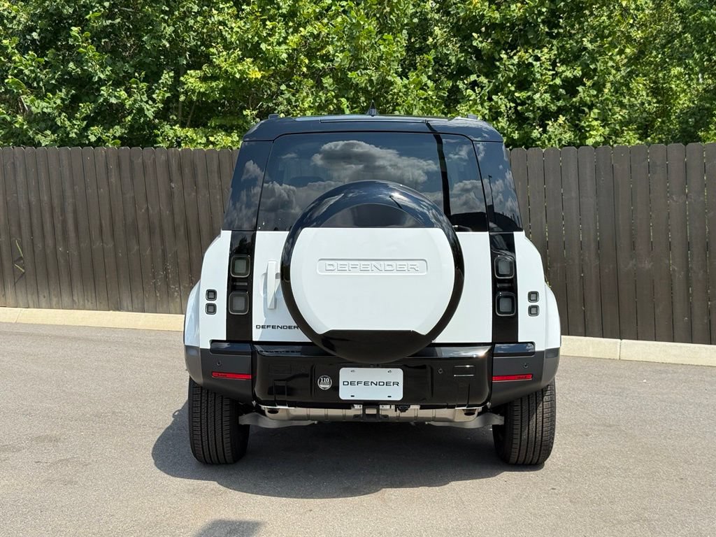 New 2026 Land Rover Defender 110 S AWD/4WD image 4