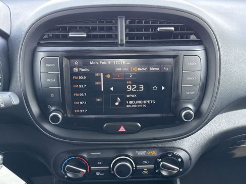 Used 2024 Kia Soul LX w/ Option Group 015 image 12