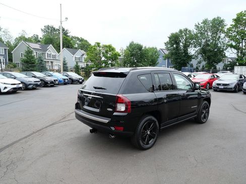 Used 2017 Jeep Compass High Altitude AWD/4WD image 6