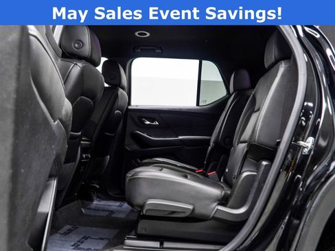 Used 2023 Chevrolet Traverse LT w/ LPO, Floor Liner Package AWD/4WD image 36