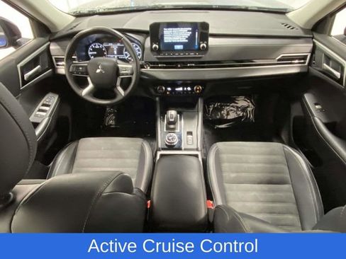 Used 2024 Mitsubishi Outlander SE image 11